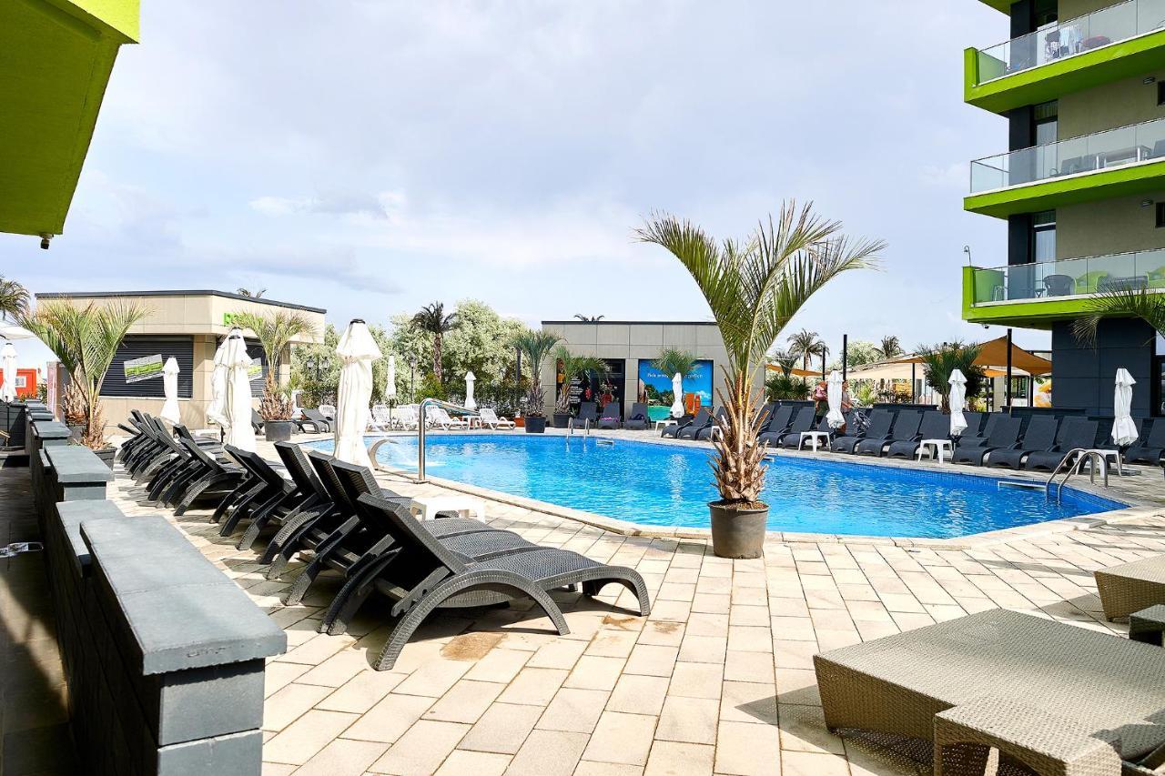 Orange Summer Apartment Spa Pools Beach Resort Mamaia Ngoại thất bức ảnh