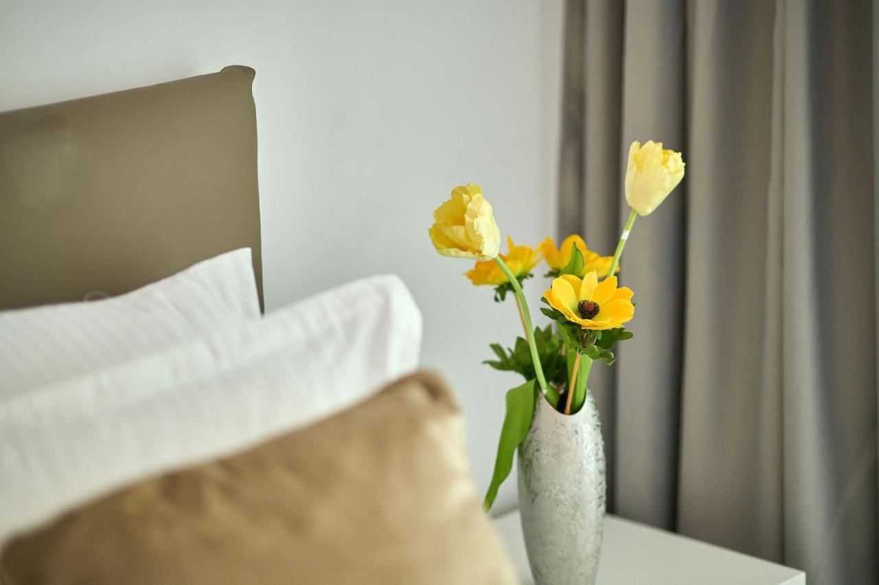Orange Summer Apartment Spa Pools Beach Resort Mamaia Ngoại thất bức ảnh